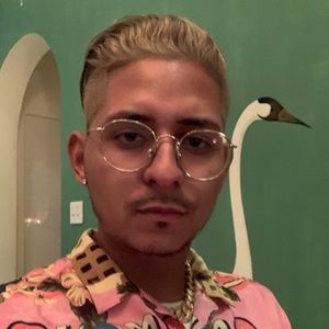 Meet your Posher, Roderick